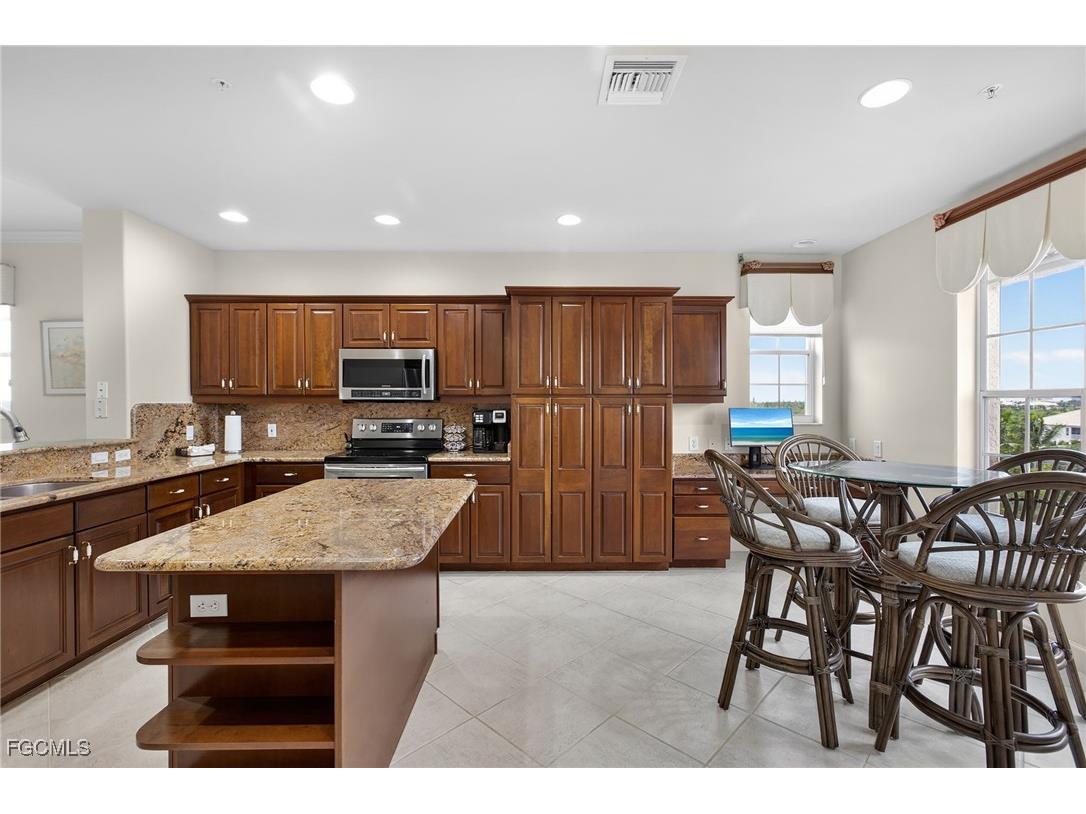 9121 Southmont Cove #406 Fort Myers FL 33908 2026002194 image4