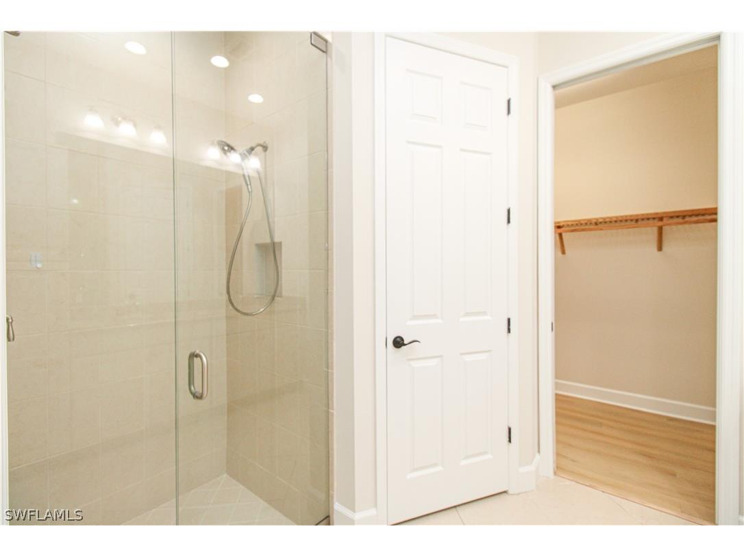 9122 Isla Bella Circle Bonita Springs FL 34135 226012002 image15