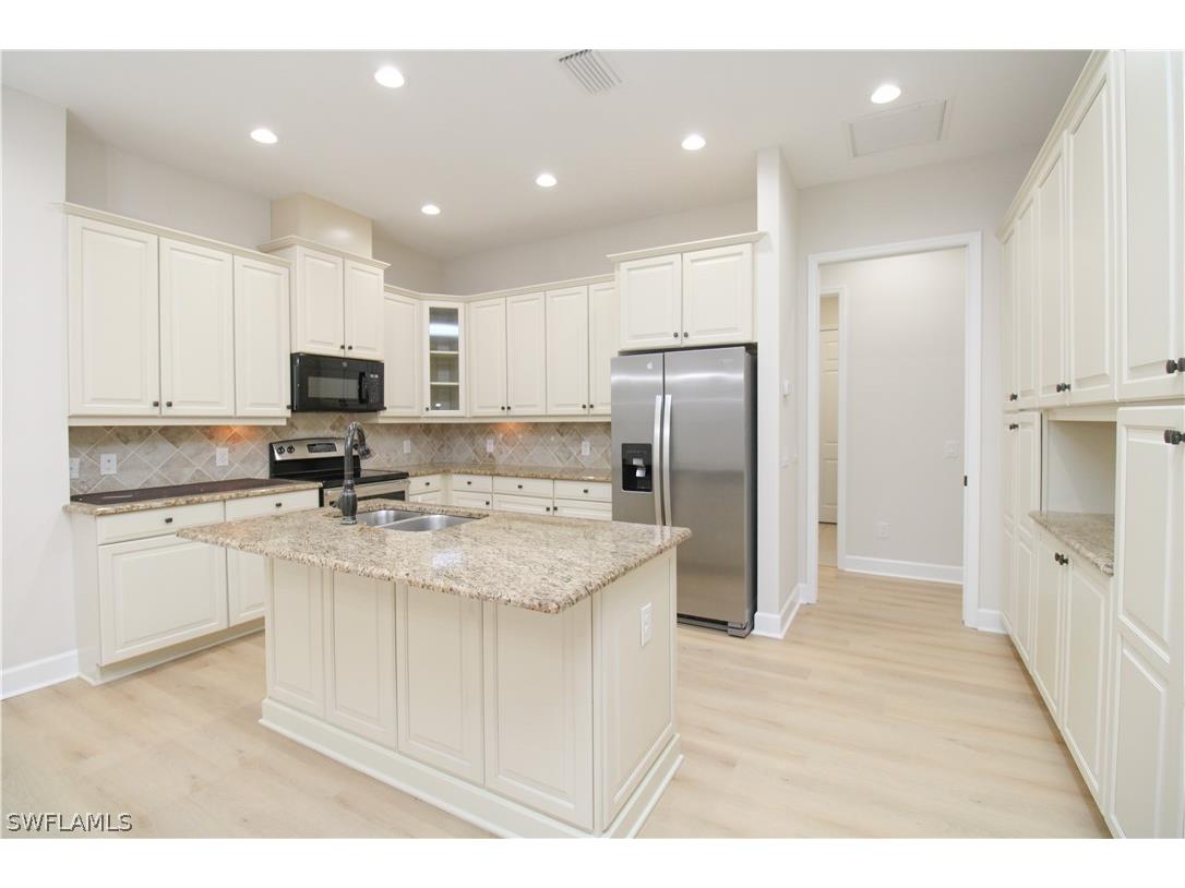 9122 Isla Bella Circle Bonita Springs FL 34135 226012002 image7