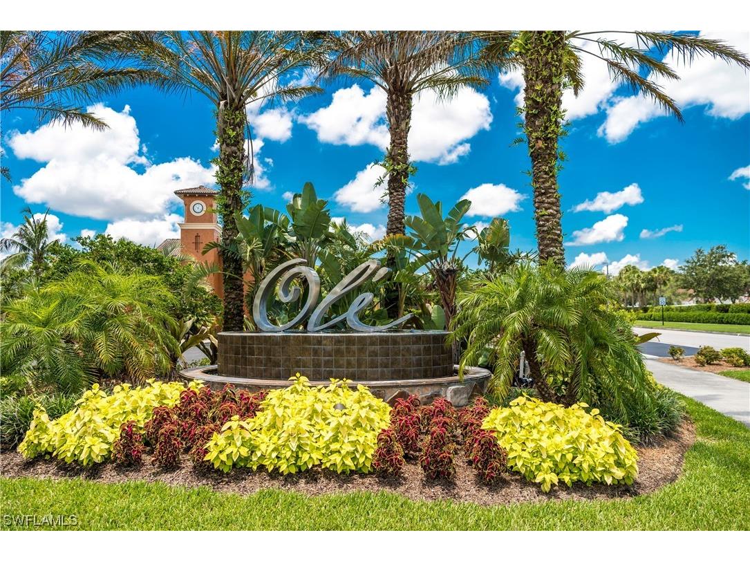 9126 Chula Vista Street #123-3 Naples FL 34113 223068965 image1