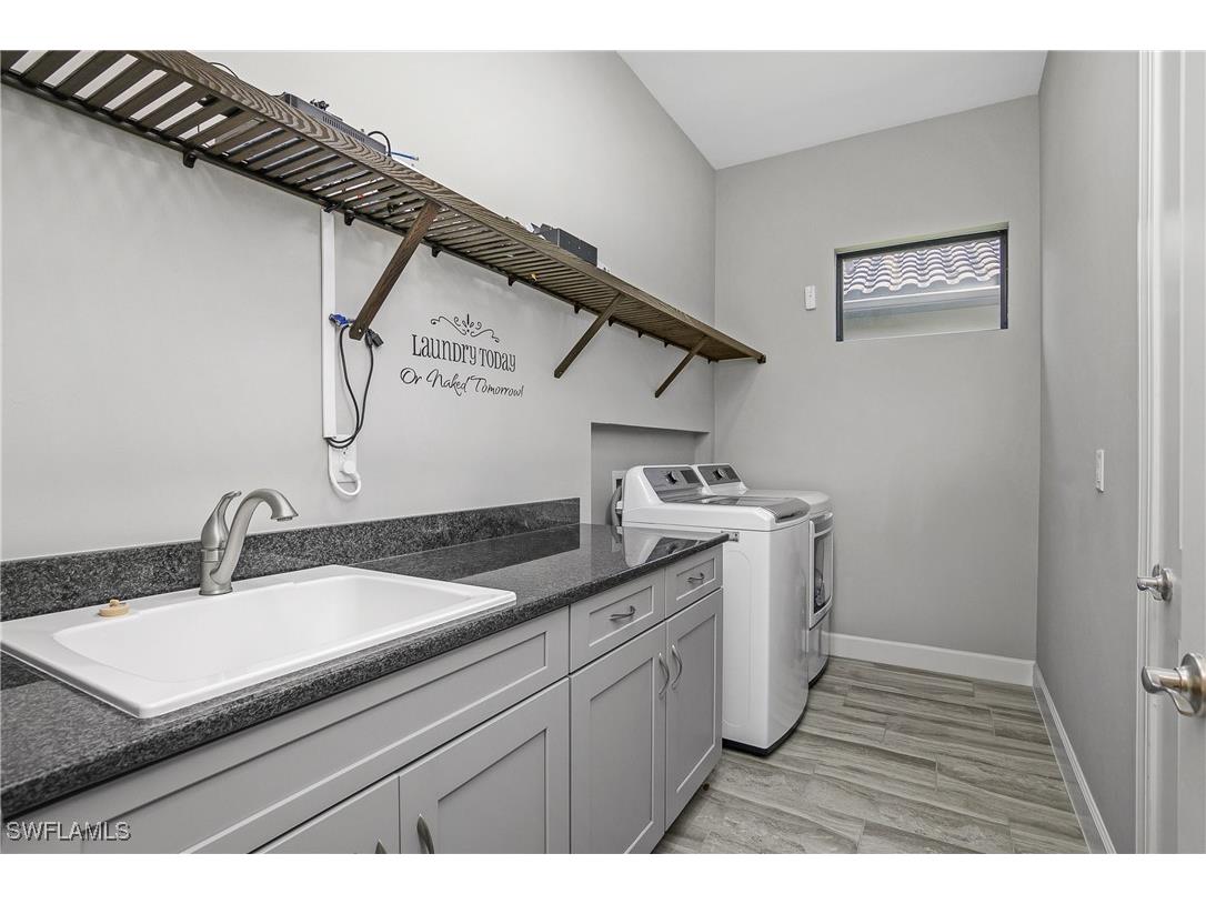 9126 Trivoli Terrace Naples FL 34119 225061084 image39