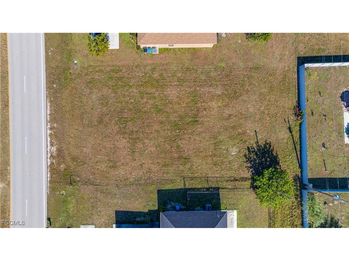 913 Andalusia Boulevard Cape Coral FL 33909 2025026138 image9