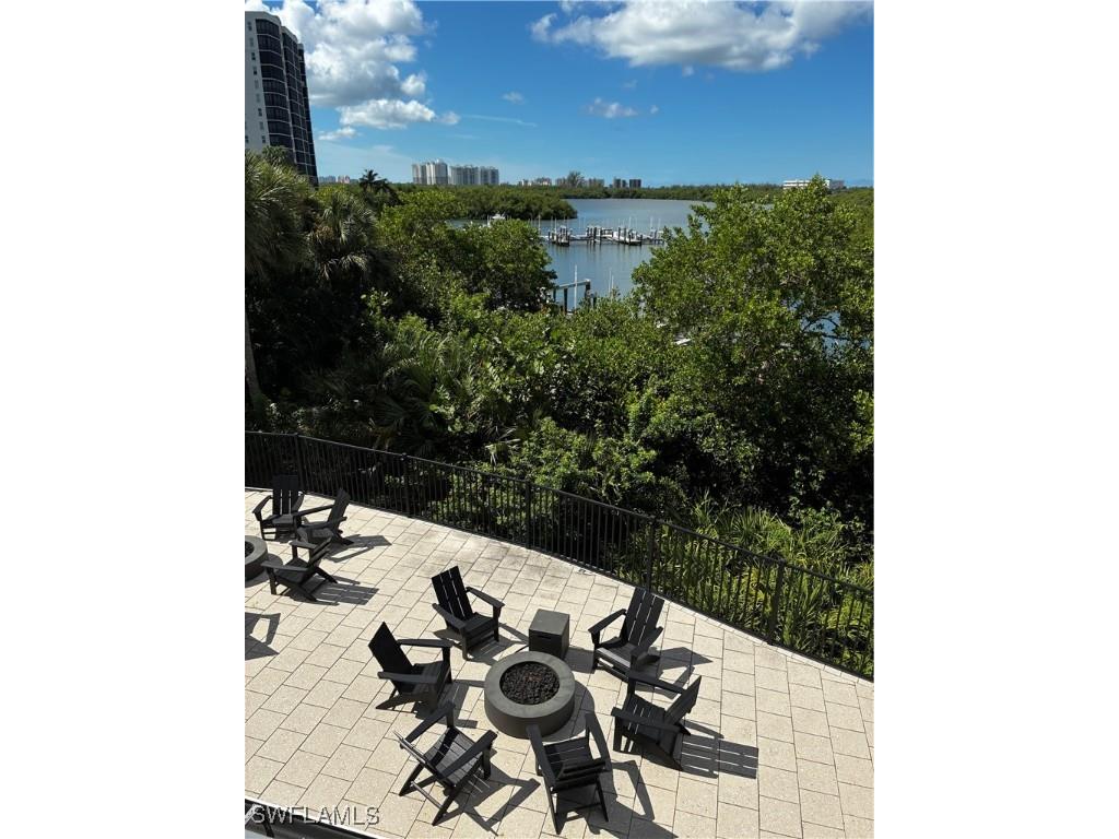 913 Carrick Bend Circle #202 Naples FL 34110 225079932 image33