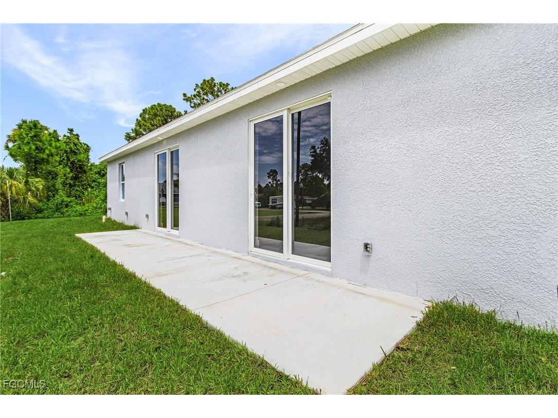913 E 12th Street Lehigh Acres FL 33972 2025017300 image19