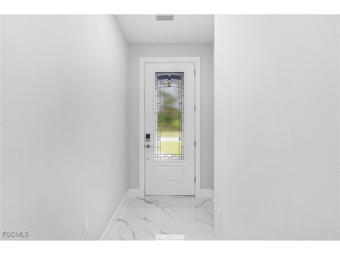 913 E 12th Street Lehigh Acres FL 33972 2025017300 image6