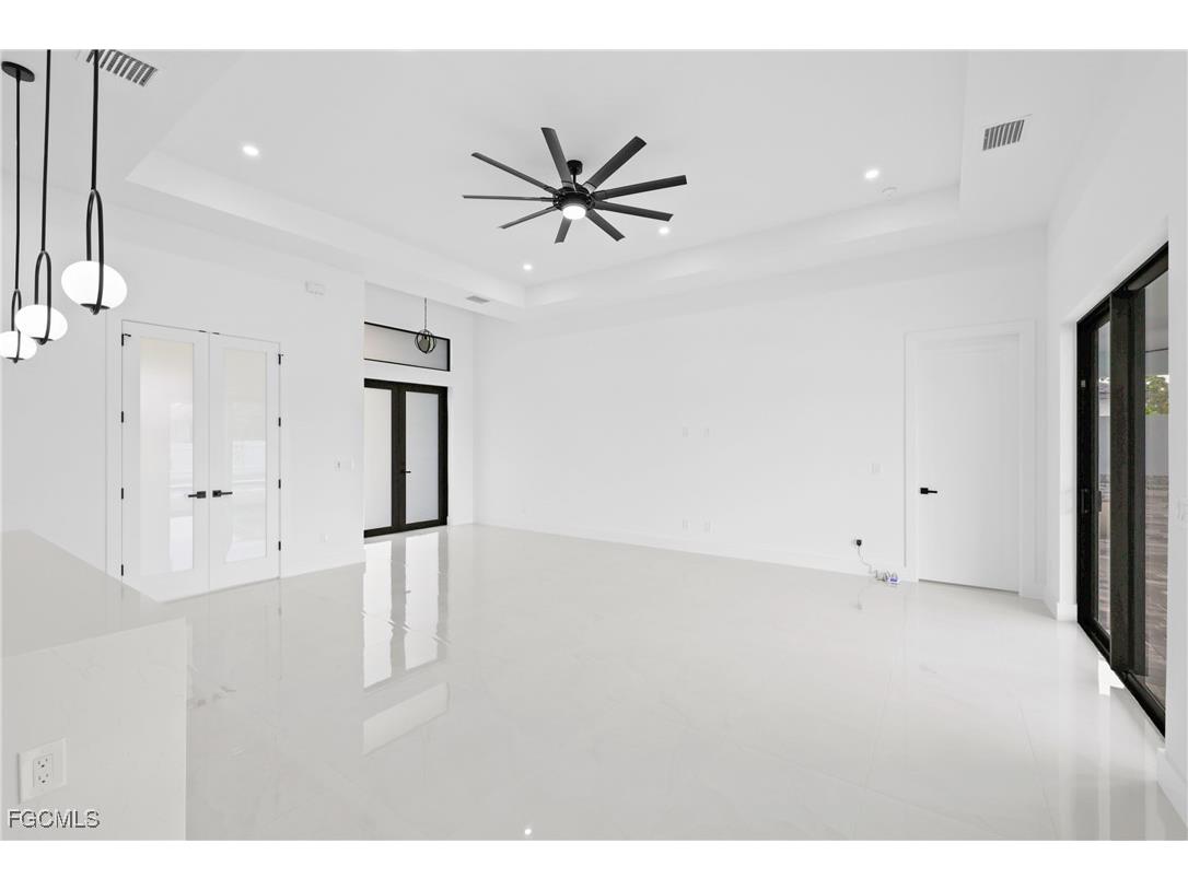 913 Embers Parkway W Cape Coral FL 33993 2025012485 image29