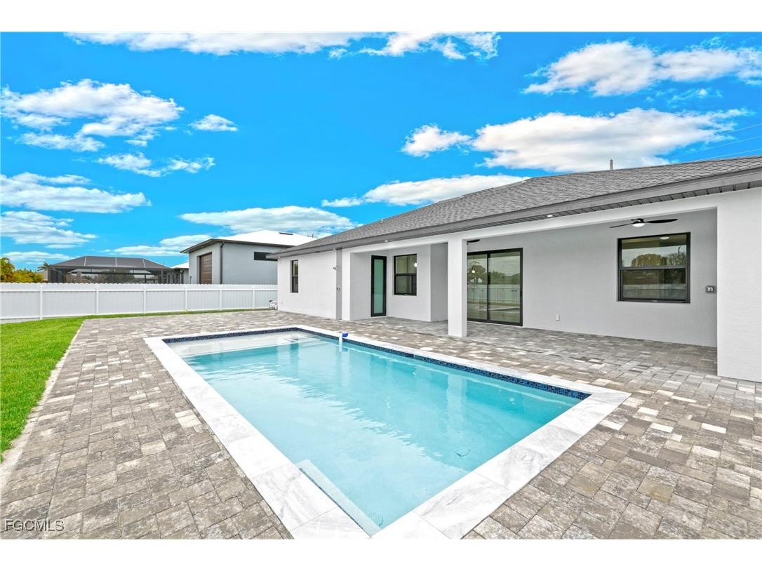 913 Embers Parkway W Cape Coral FL 33993 2025012485 image31