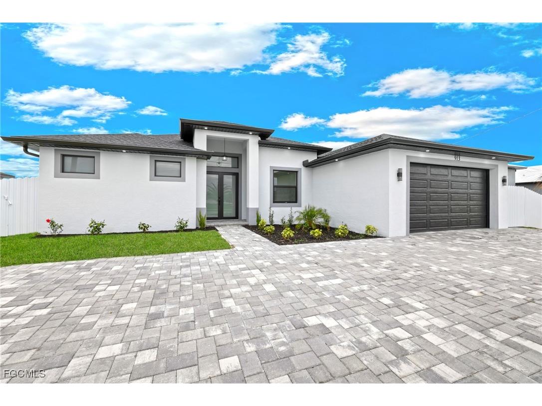 913 Embers Parkway W Cape Coral FL 33993 2025012485 image4