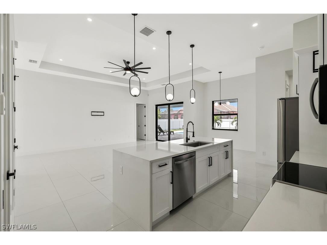 913 Embers Parkway W Cape Coral FL 33993 226011295 image11
