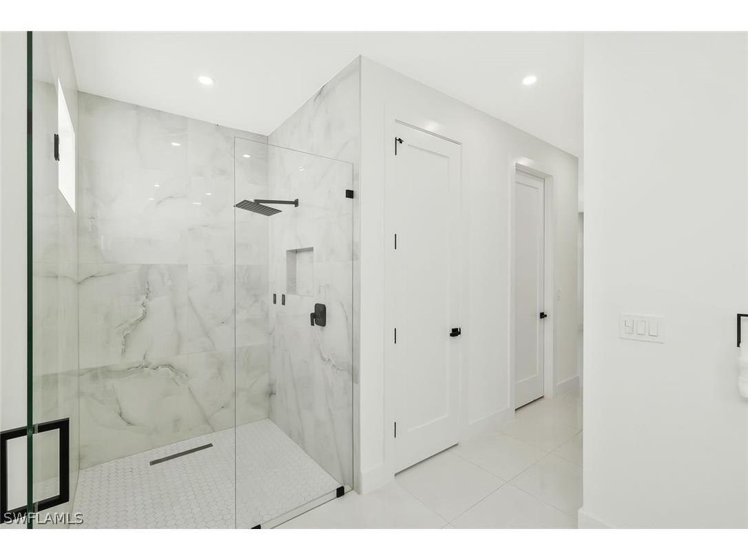 913 Embers Parkway W Cape Coral FL 33993 226011295 image16