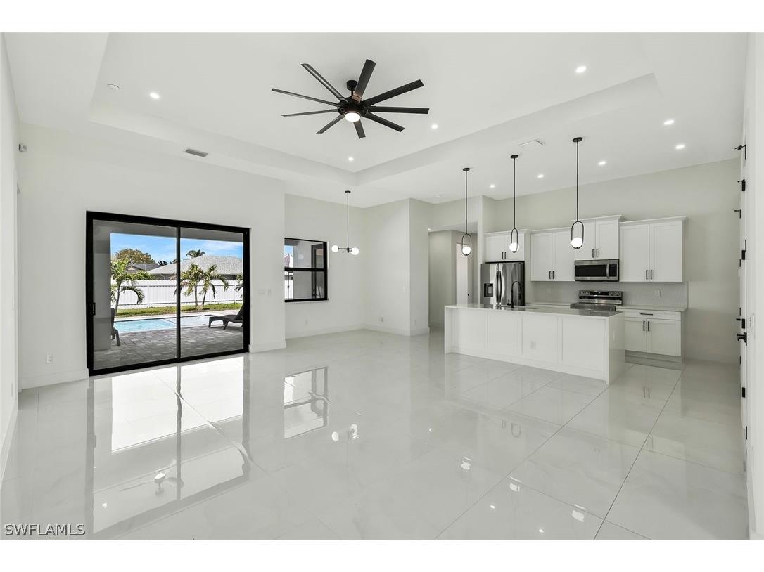 913 Embers Parkway W Cape Coral FL 33993 226011295 image6