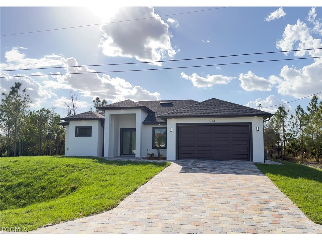 913 Glenn Avenue Lehigh Acres FL 33972 2026011796 image1