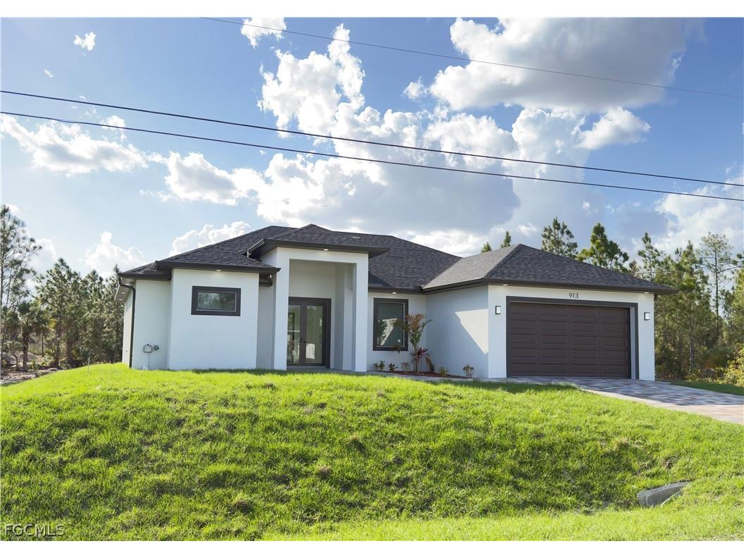 913 Glenn Avenue Lehigh Acres FL 33972 2026011796 image3