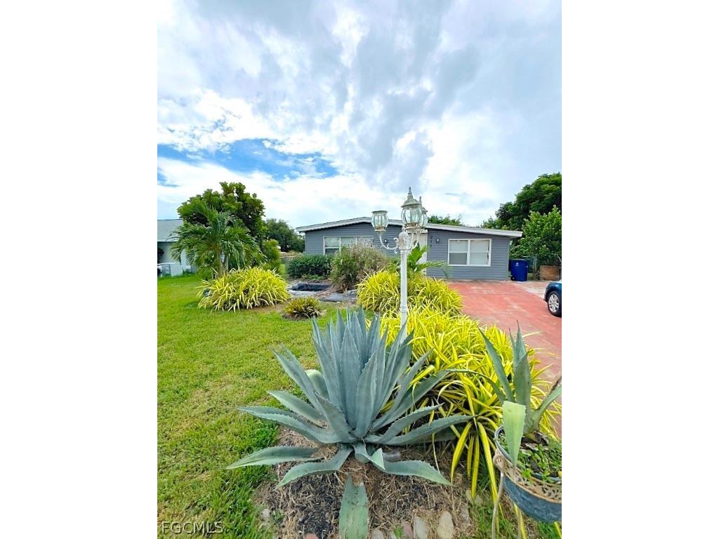 913 Hudson Avenue Lehigh Acres FL 33936 2026010192 image2