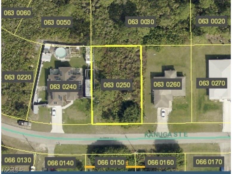 913 Kanuga Street E Lehigh Acres FL 33974 2026004752 image2