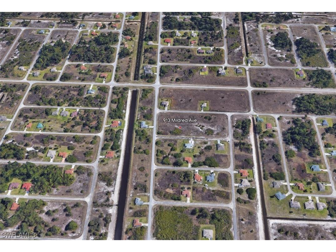 913 Mildred Avenue S Lehigh Acres FL 33974 223066445 image1