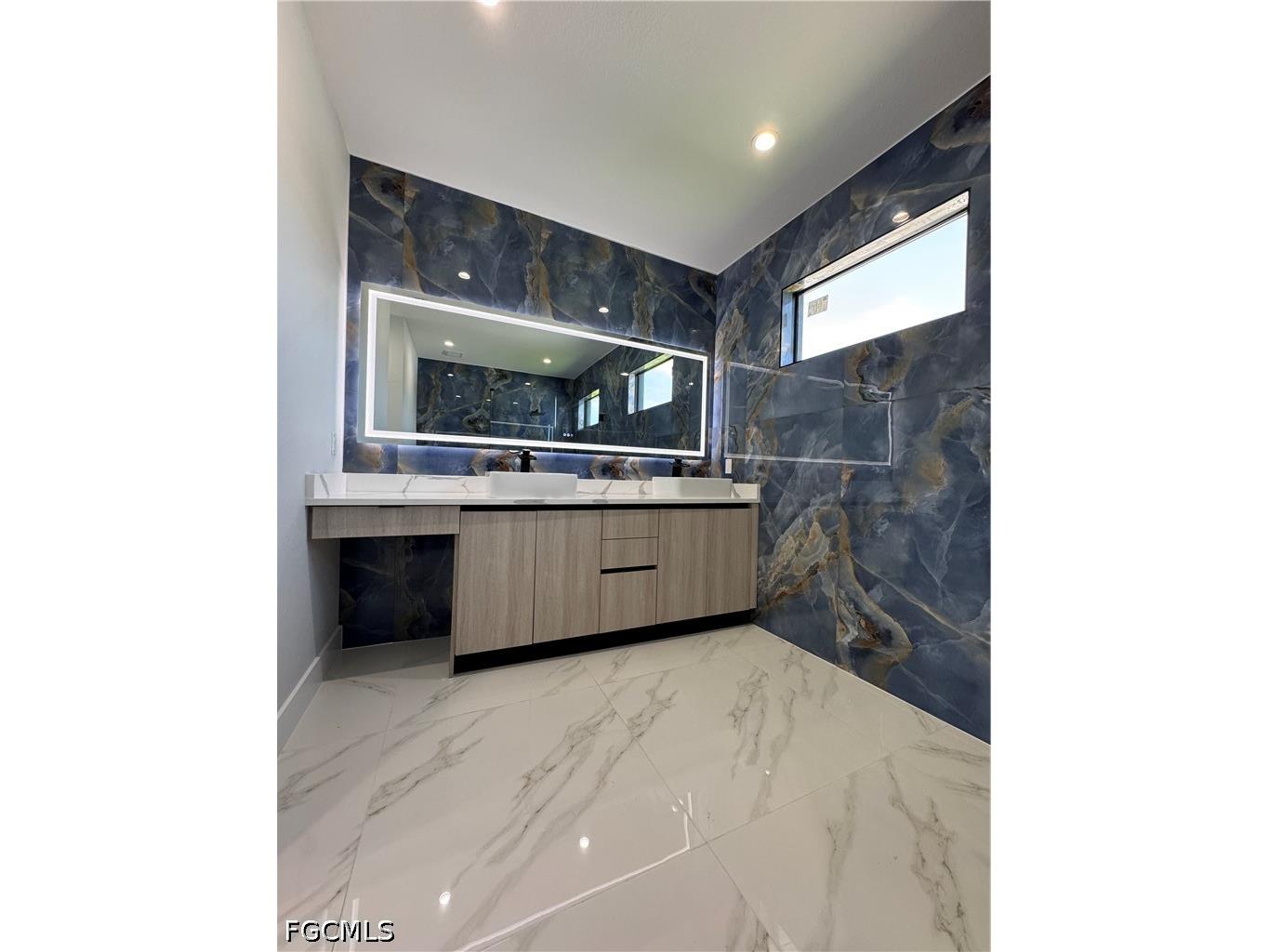 913 NE Juanita Place Cape Coral FL 33909 2026022248 image16