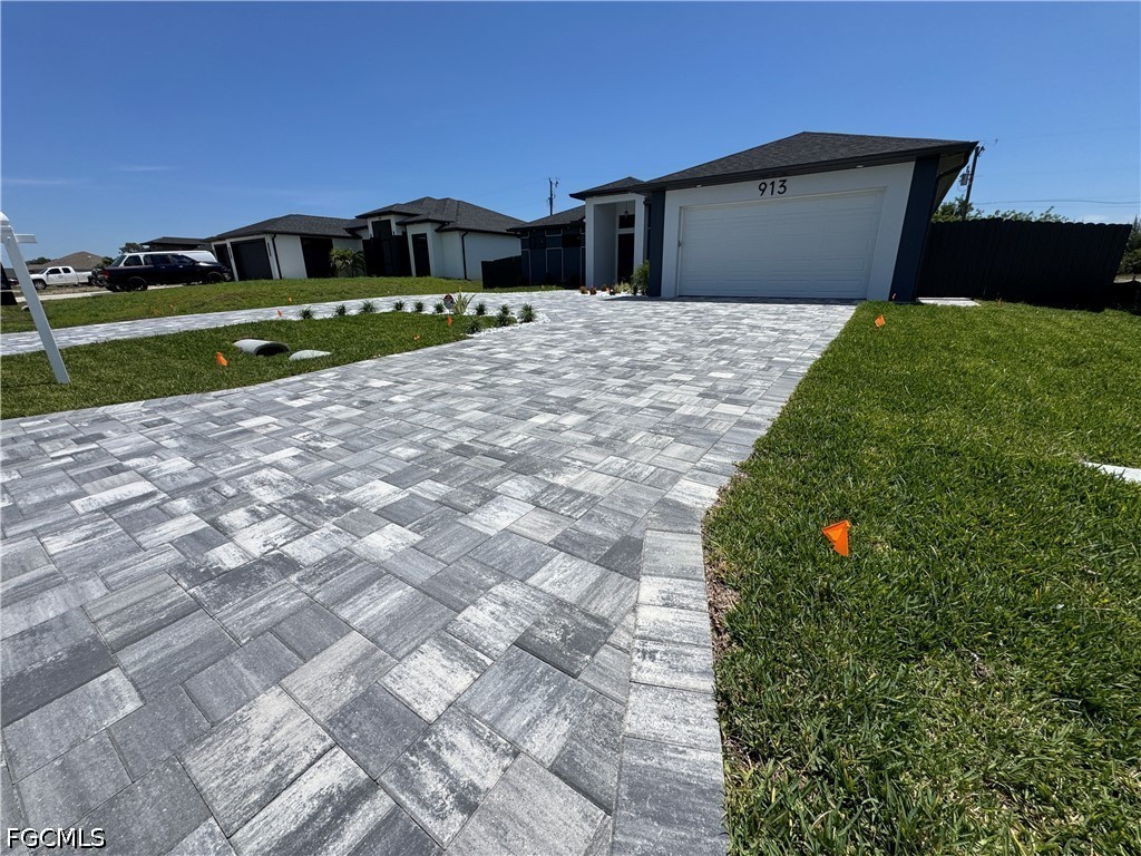 913 NE Juanita Place Cape Coral FL 33909 2026022248 image4