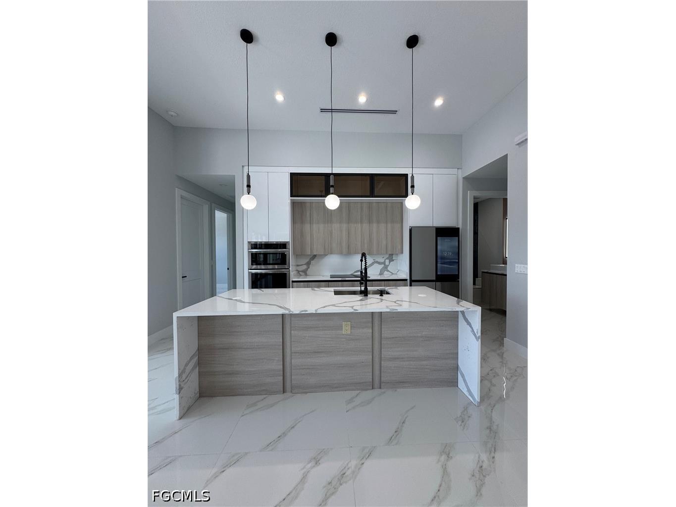 913 NE Juanita Place Cape Coral FL 33909 2026022248 image9