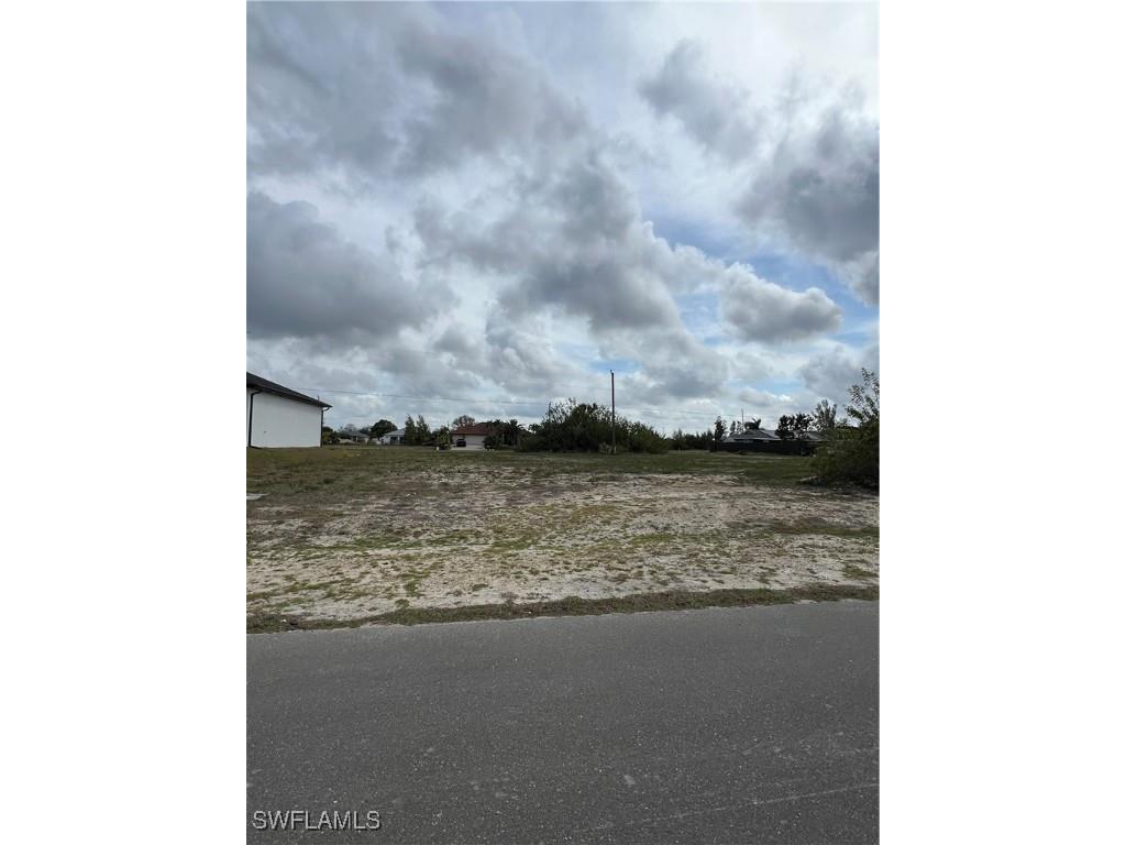 913 NE Juanita Place Cape Coral FL 33909 225014382 image1