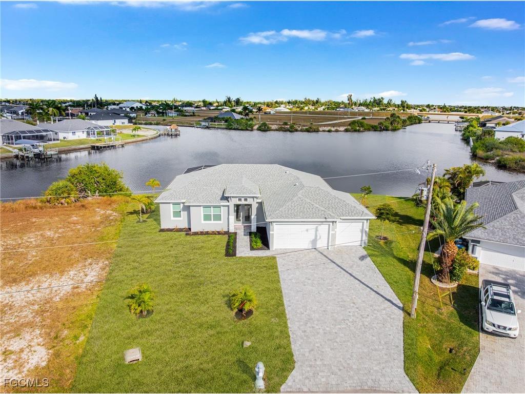 913 NW 33rd Place Cape Coral FL 33993 2025022588 image1