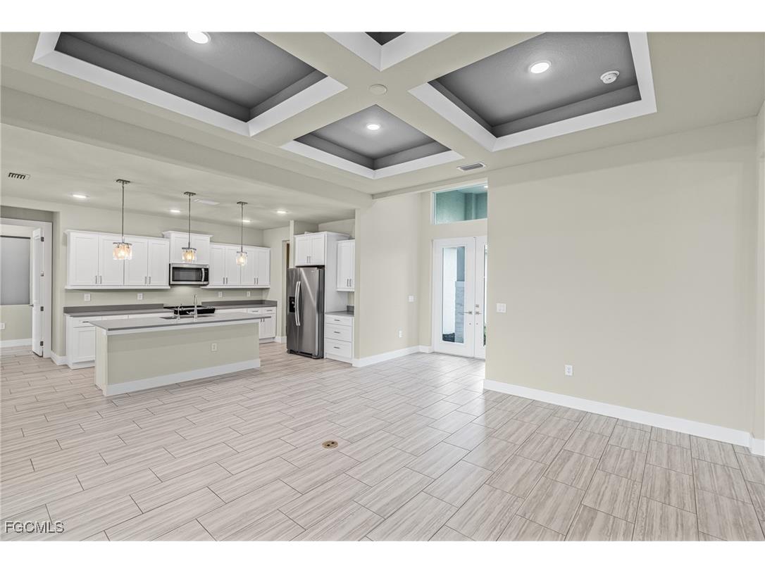 913 NW 33rd Place Cape Coral FL 33993 2025022588 image10