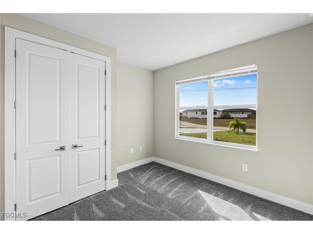 913 NW 33rd Place Cape Coral FL 33993 2025022588 image20