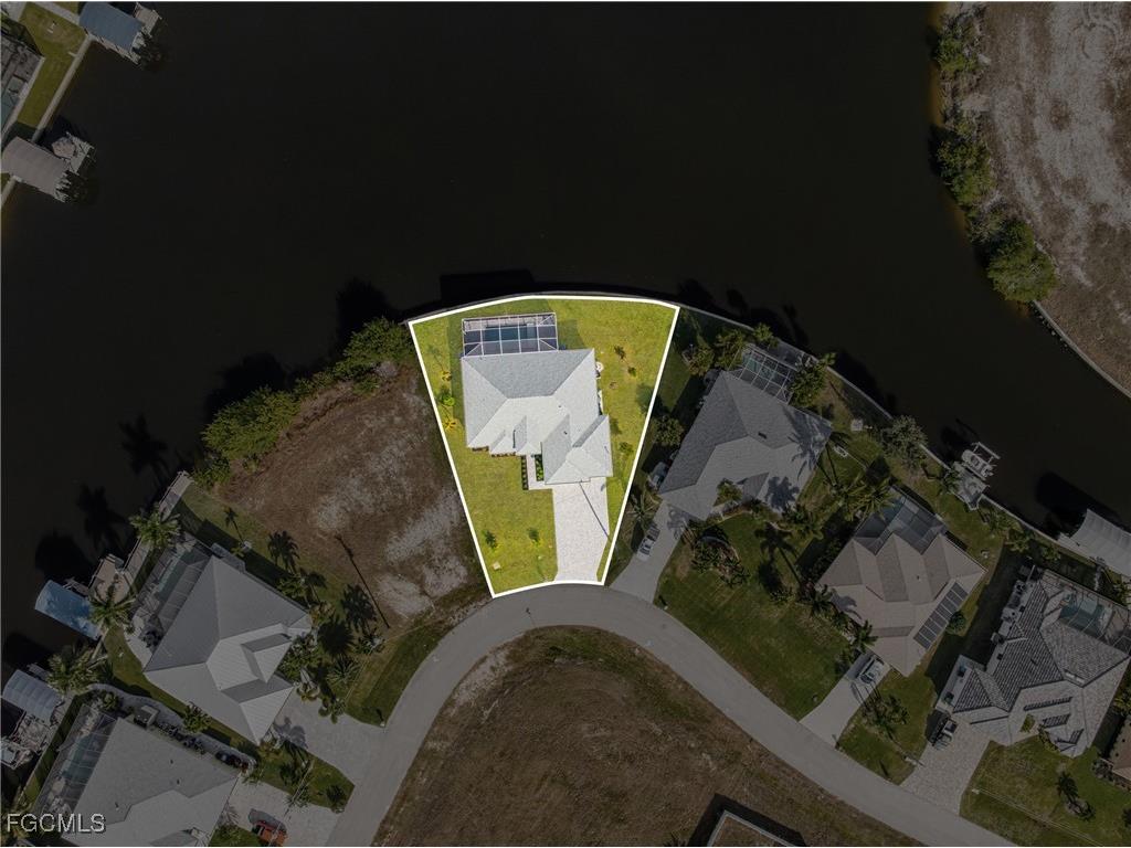 913 NW 33rd Place Cape Coral FL 33993 2025022588 image43