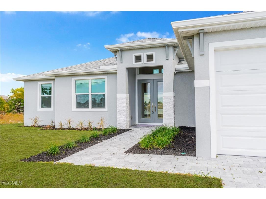 913 NW 33rd Place Cape Coral FL 33993 2025022588 image5