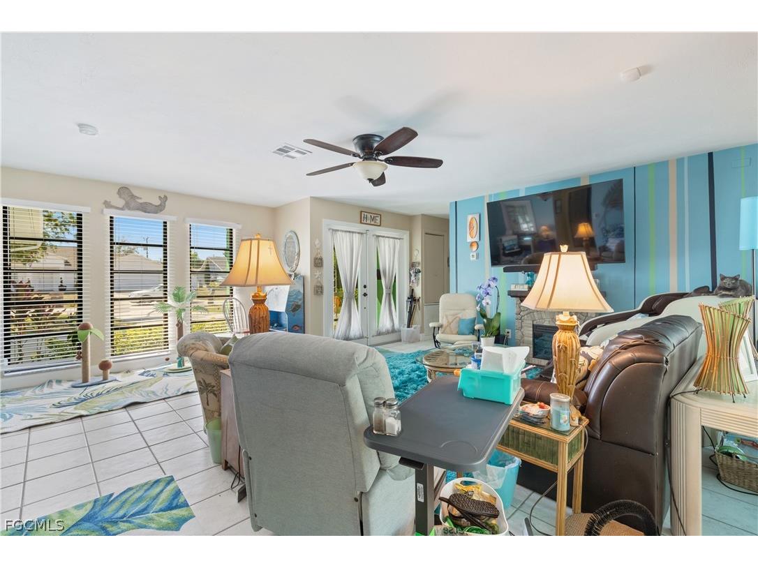 913 SE 26th Terrace Cape Coral FL 33904 2026007219 image18
