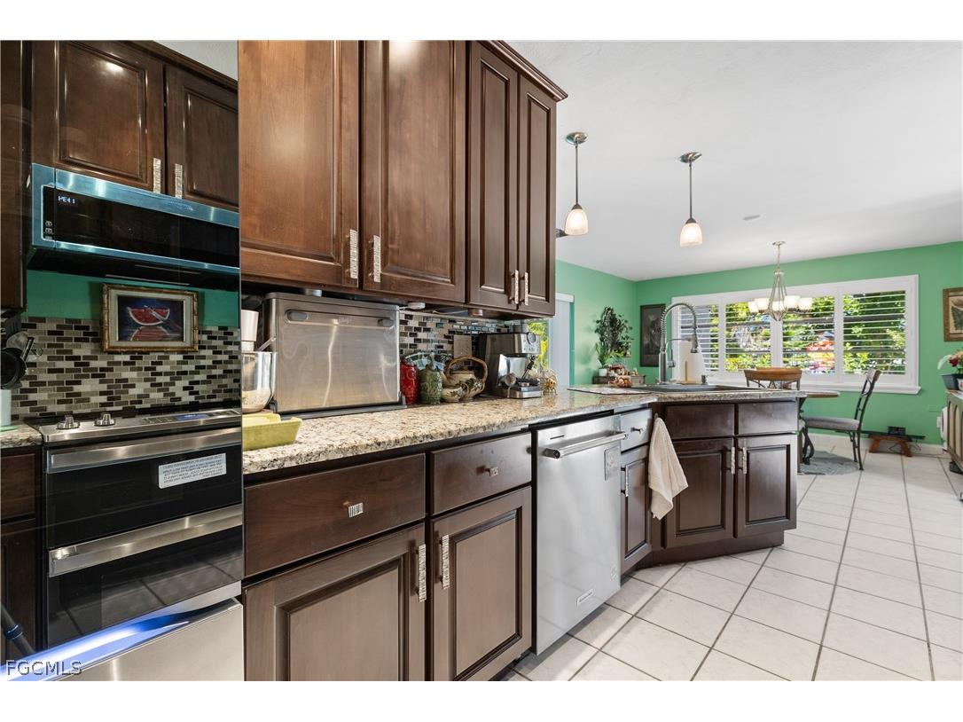 913 SE 26th Terrace Cape Coral FL 33904 2026007219 image24