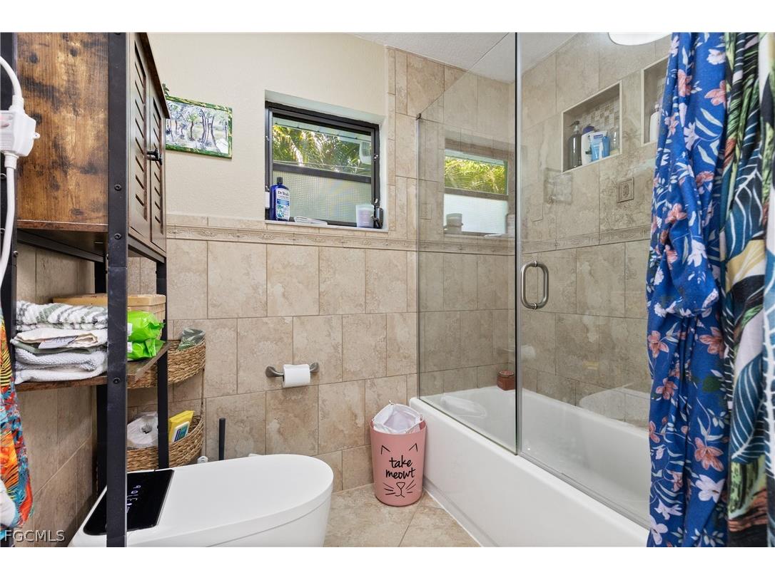 913 SE 26th Terrace Cape Coral FL 33904 2026007219 image34