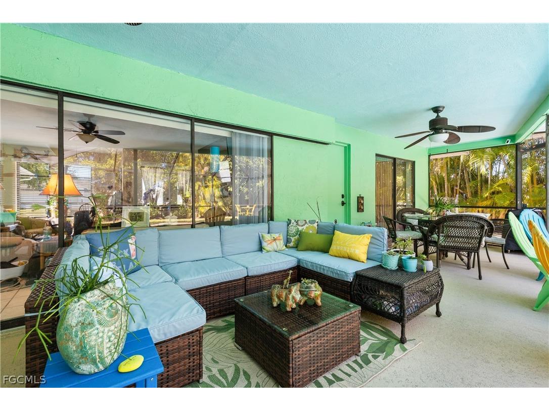 913 SE 26th Terrace Cape Coral FL 33904 2026007219 image6