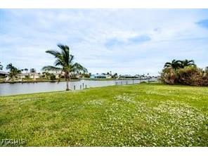 913 SE 43rd Terrace Cape Coral FL 33904 2025025043 image39