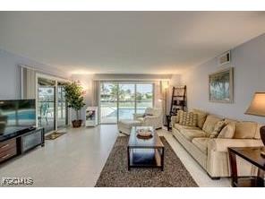 913 SE 43rd Terrace Cape Coral FL 33904 2025025043 image6