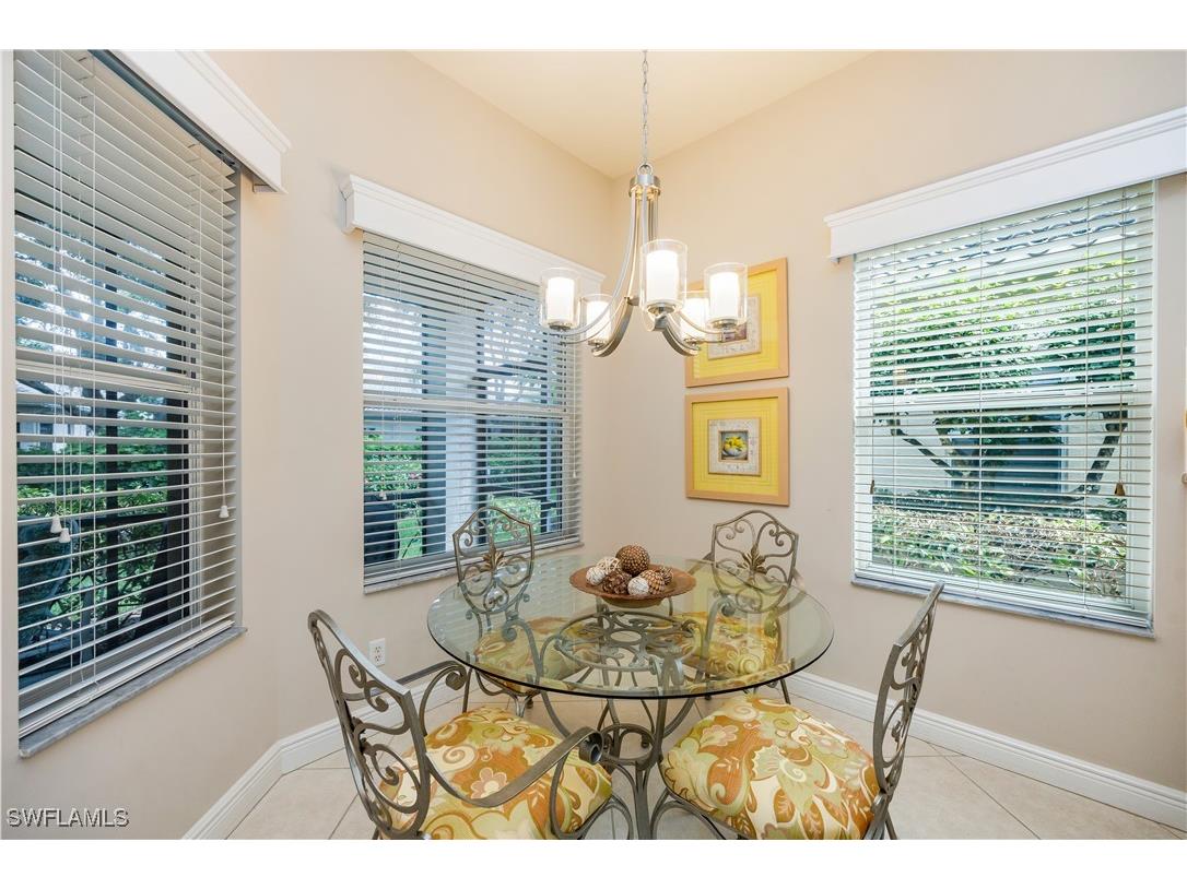 913 Vistana Circle #7 Naples FL 34119 225074740 image10