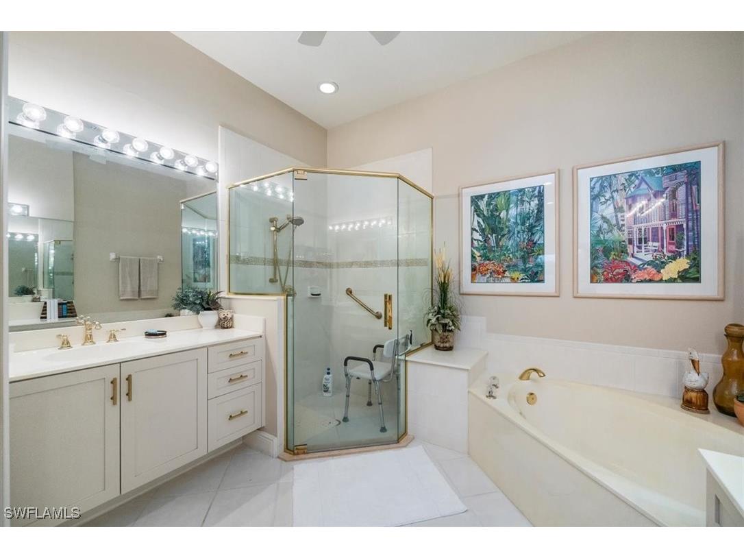 913 Vistana Circle #7 Naples FL 34119 225074740 image18