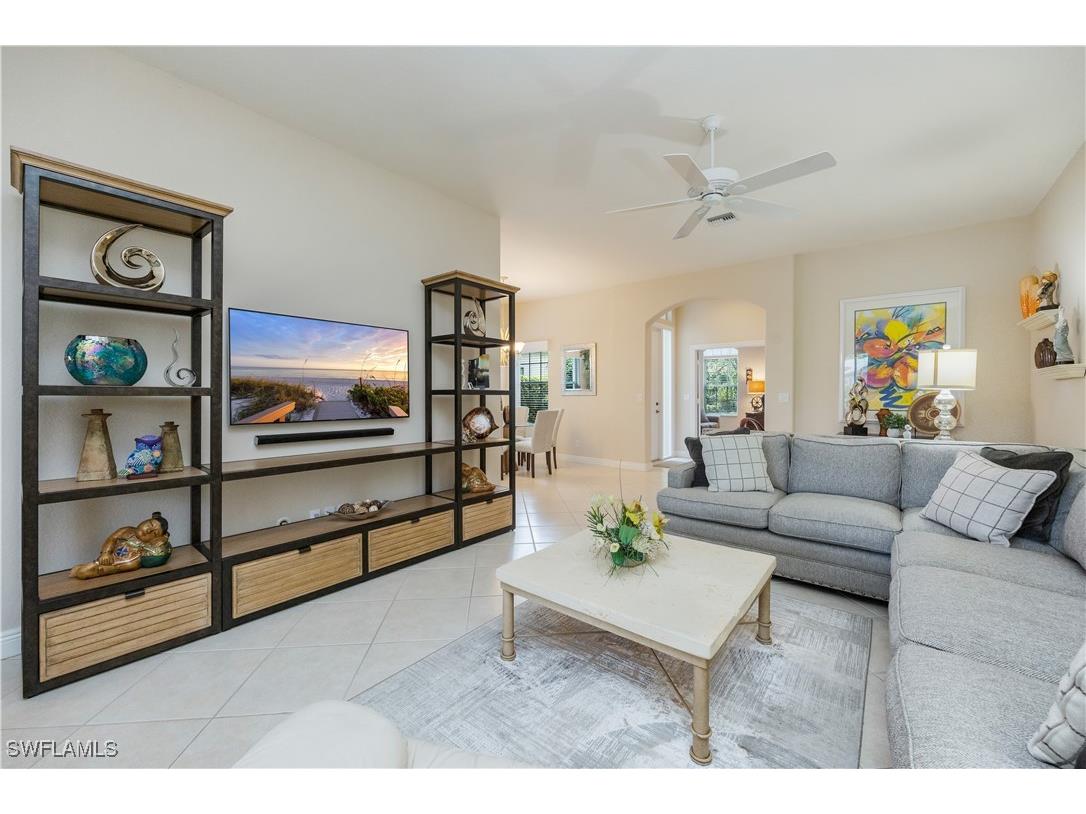 913 Vistana Circle #7 Naples FL 34119 225074740 image3