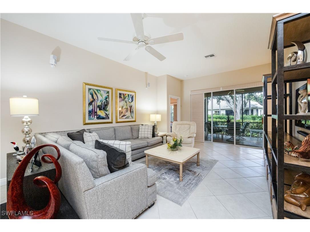 913 Vistana Circle #7 Naples FL 34119 225074740 image4