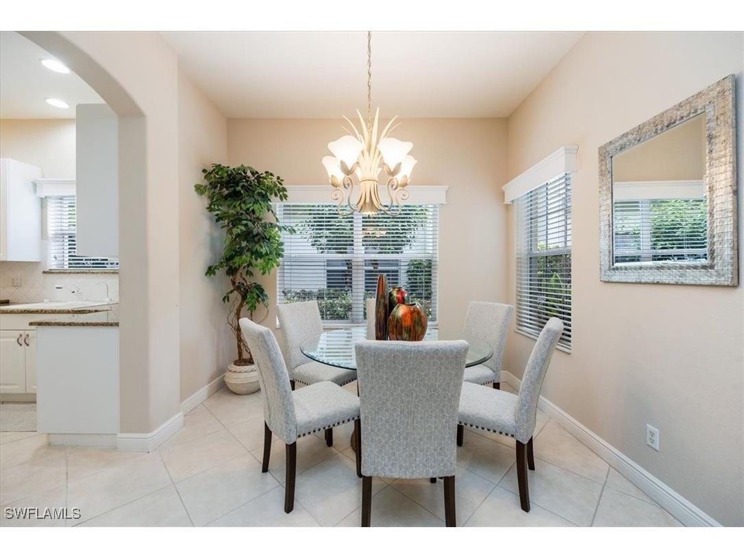 913 Vistana Circle #7 Naples FL 34119 225074740 image9