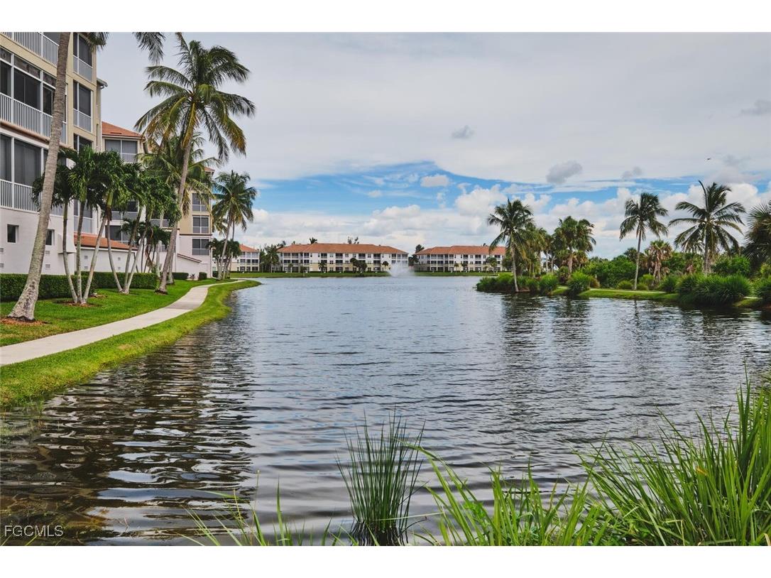 9131 Southmont Cove #205 Fort Myers FL 33908 2025010395 image2
