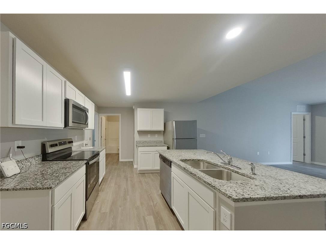 9135 Aegean Circle Lehigh Acres FL 33936 2026028257 image3