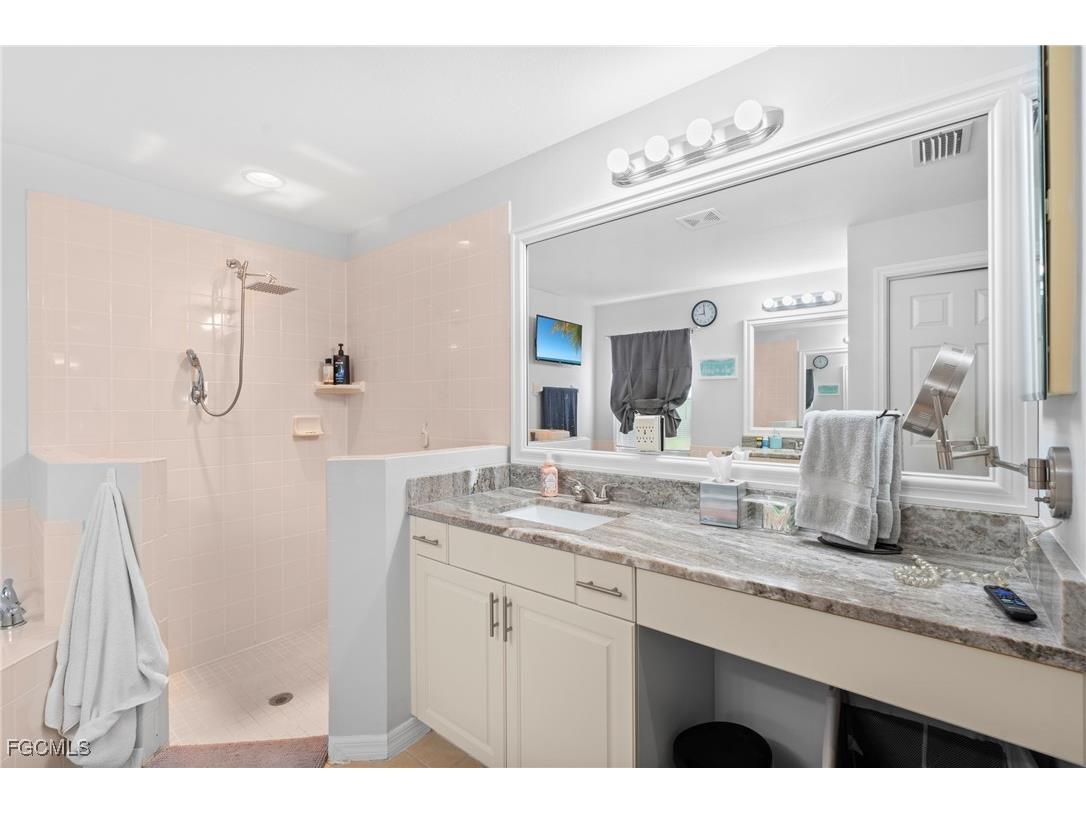 9135 Astonia Way Estero FL 33967 2025008257 image19