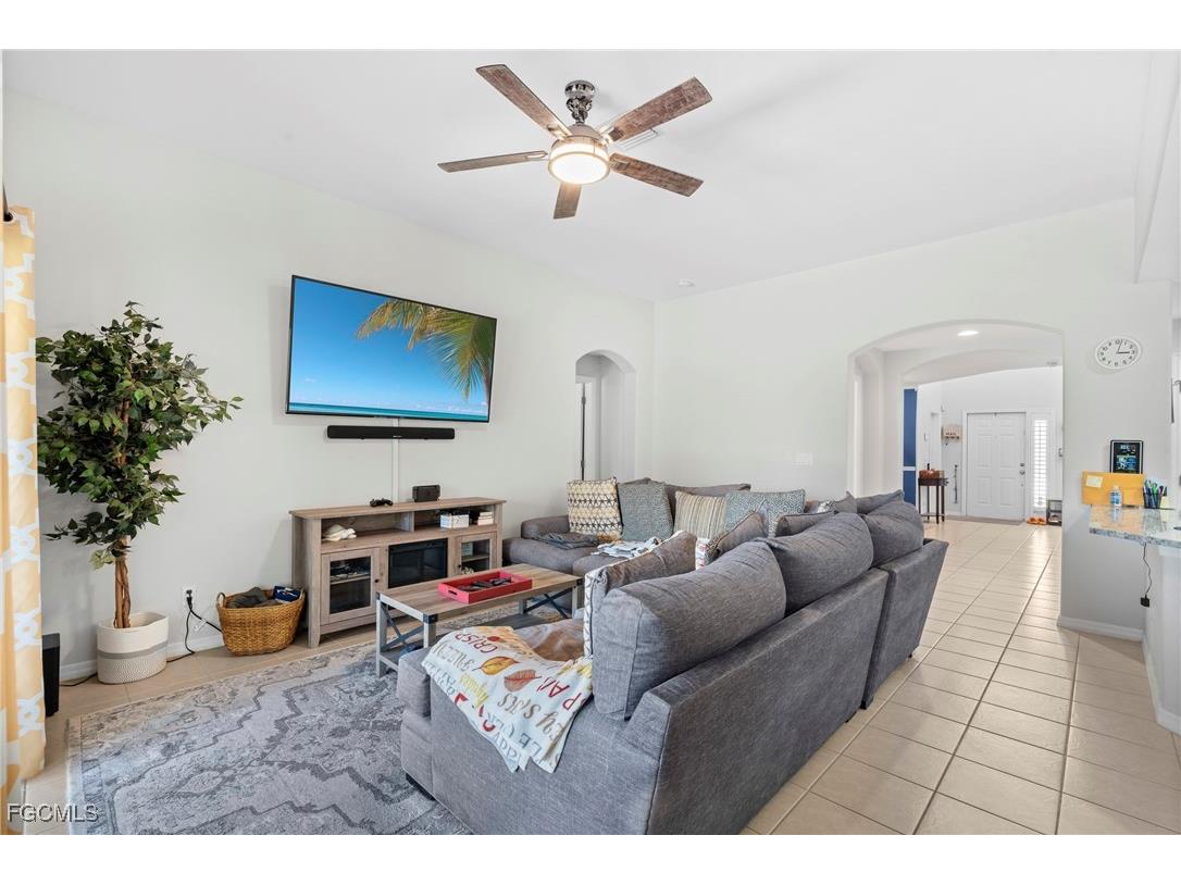 9135 Astonia Way Estero FL 33967 2025008257 image7