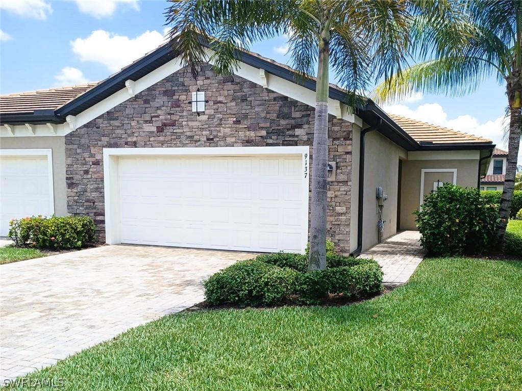 9137 Glenforest Drive Naples FL 34120 224058475 image1