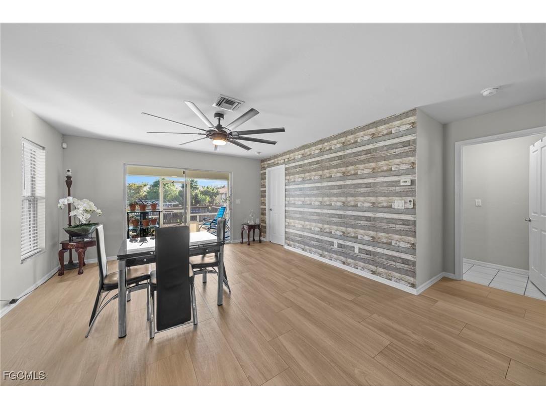 914/916 SE 14th Terrace Cape Coral FL 33990 2025017856 image10