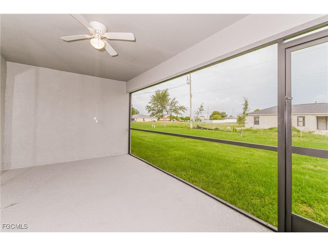 914 NE 13th Place Cape Coral FL 33909 2025011890 image13
