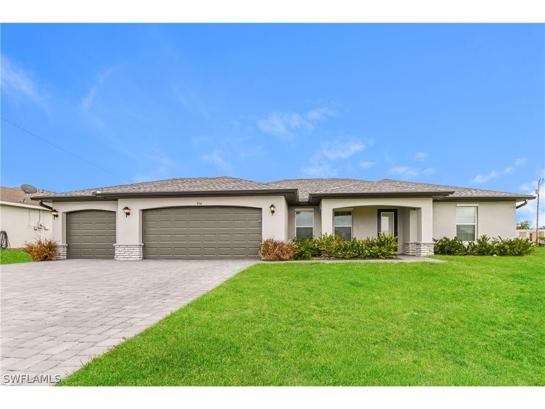 914 NE 13th Place Cape Coral FL 33909 224050980 image1