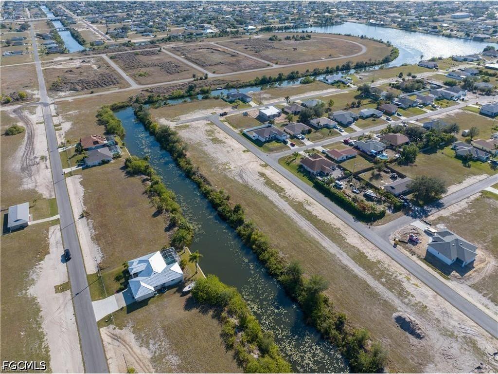 914 NE 23rd Terrace Cape Coral FL 33909 2026016208 image2