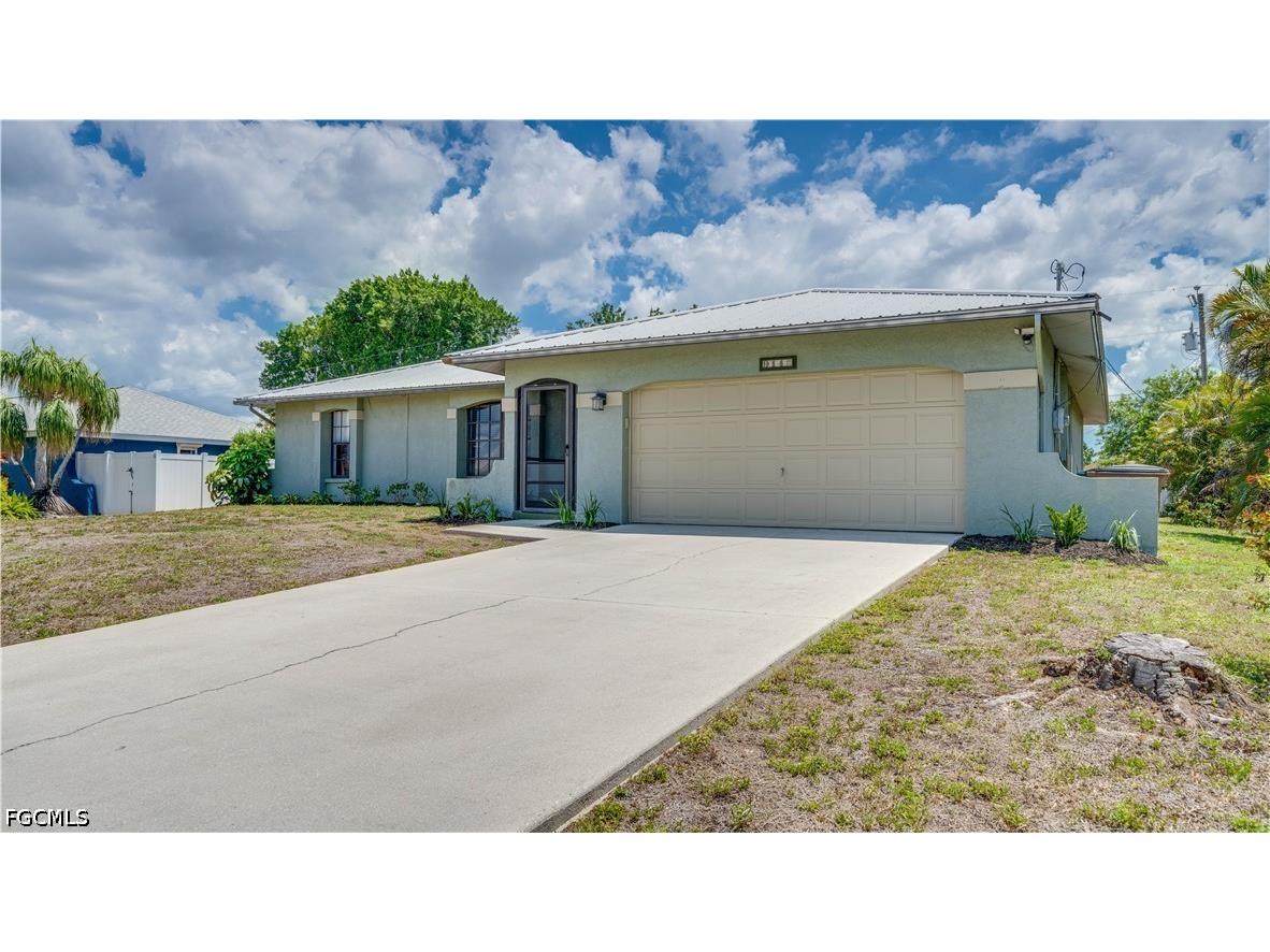 914 SE 28th Terrace Cape Coral FL 33904 2026021809 image6